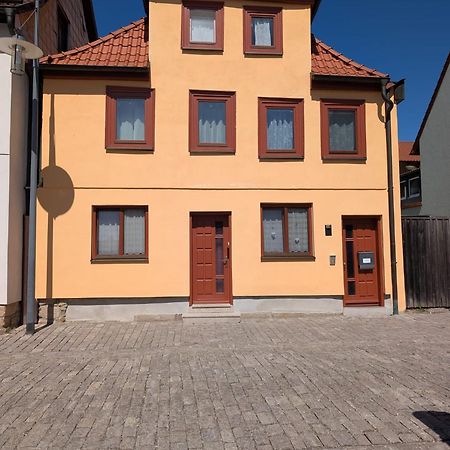 Ferienwohnung ,,Hinter Der Mauer" Хилдбургхаузен Екстериор снимка