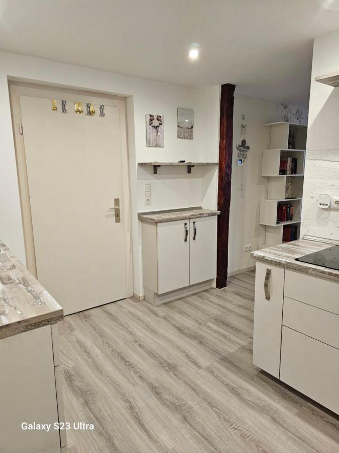 Ferienwohnung ,,Hinter Der Mauer" Хилдбургхаузен Екстериор снимка